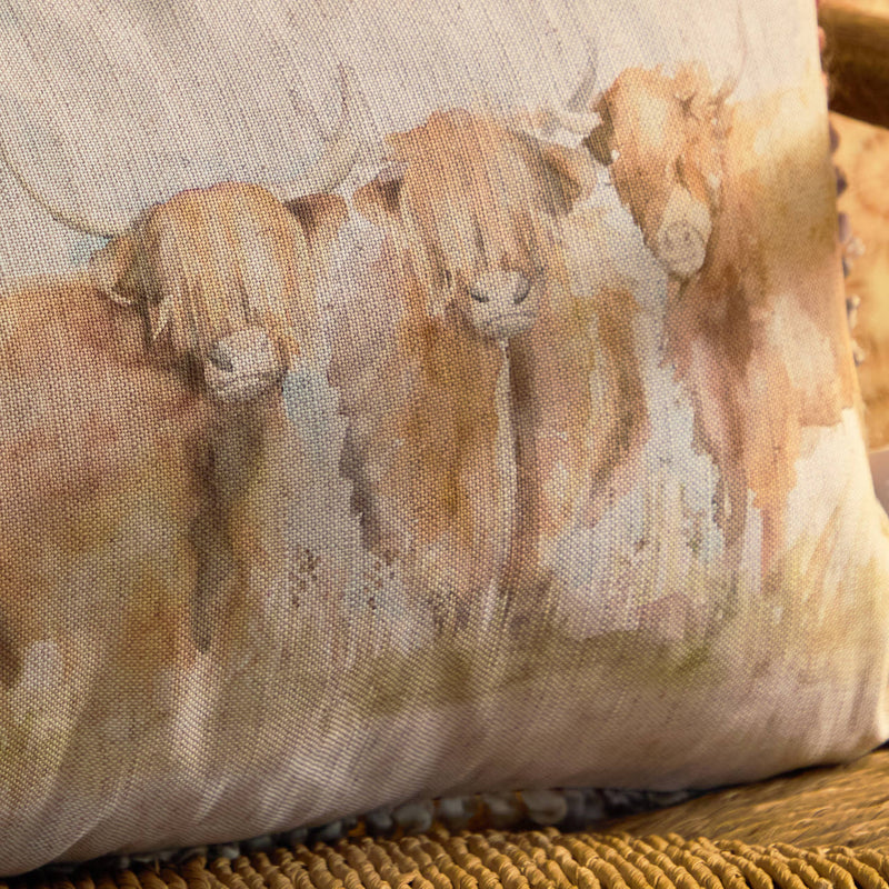 Highland Cattle Watercolour Cushion on natural linen Size: 30 x 50cm