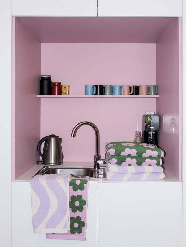 Flowerbed Hand Towel