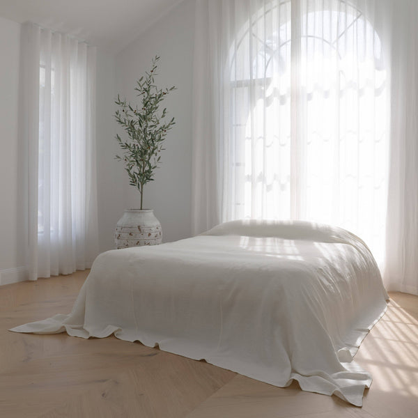 Luca Linen Bed Cover - Off White: 270x270cm