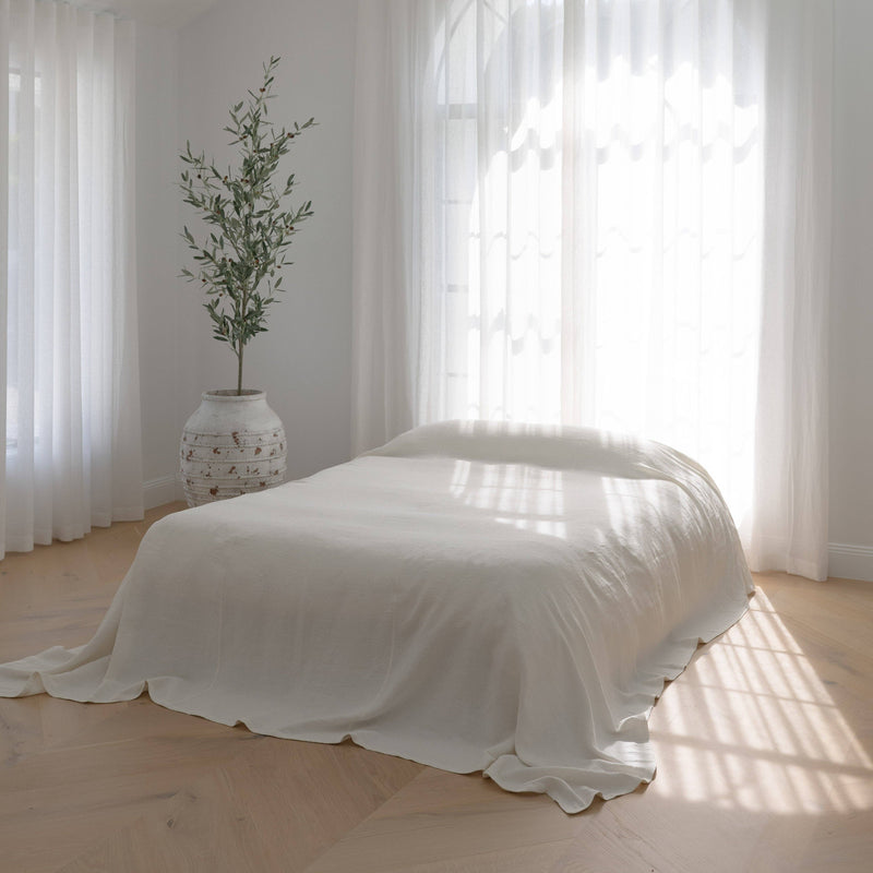 Luca Linen Bed Cover - Off White: 270x270cm