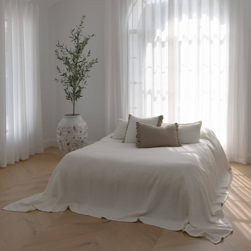 Luca Linen Bed Cover - Off White: 270x270cm